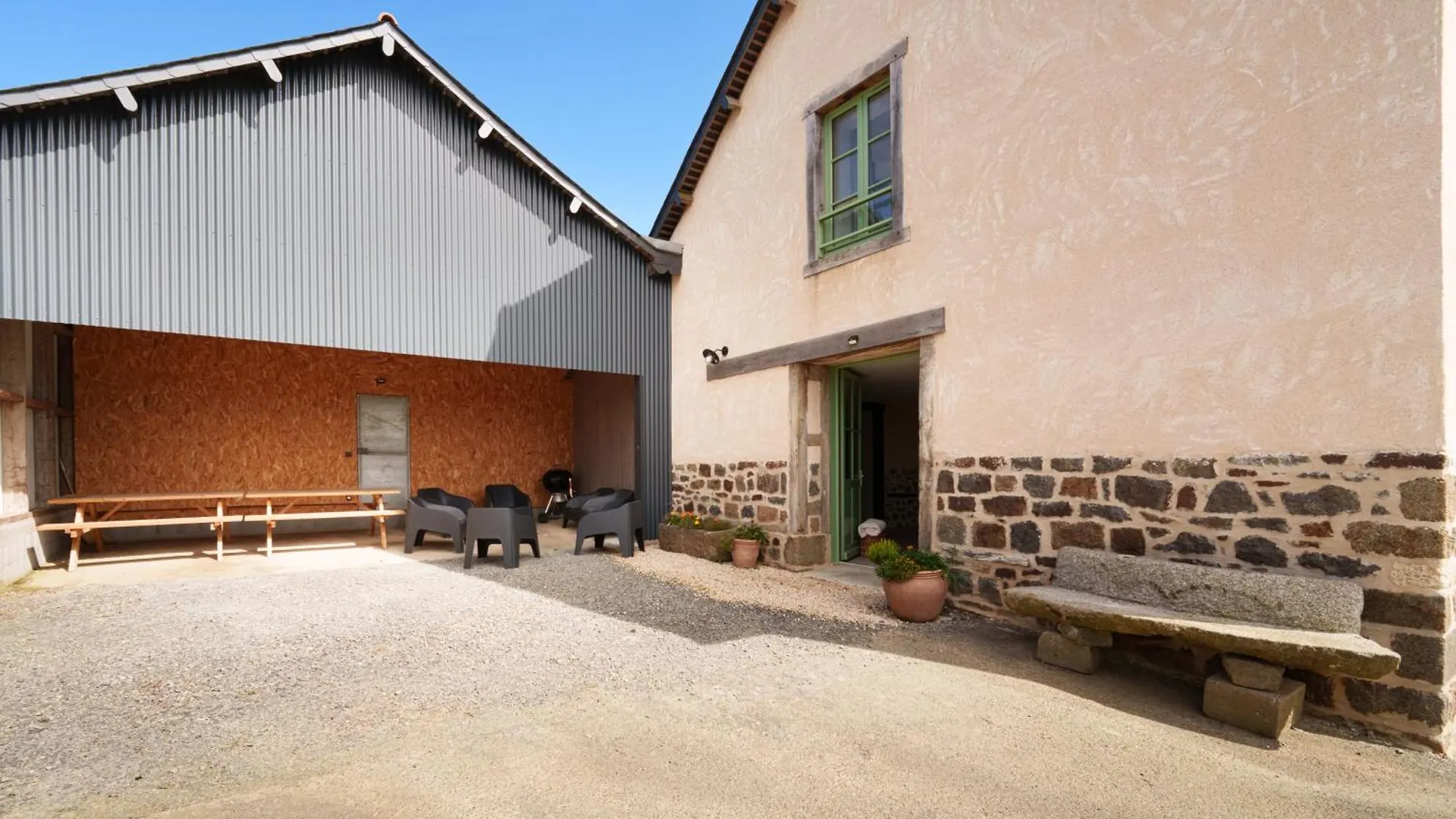 Holiday home Grange Moderne Pres De Rennes Avec Jolie Vue ! Villa Geveze